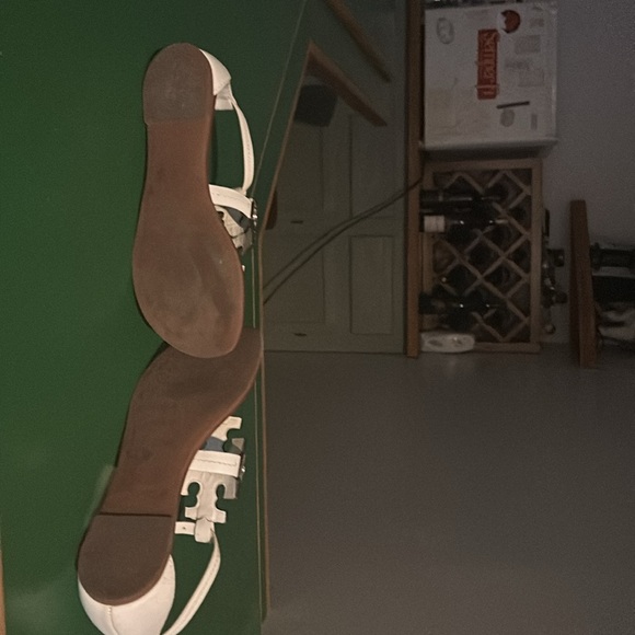 Tory Burch Sandles size 6 1/2 worn twice in EUC - Picture 2 of 4